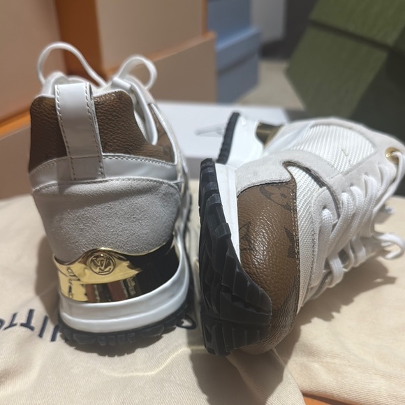 Louis Vuitton White and Brown Men's Sneakers - Picture 2 of 6